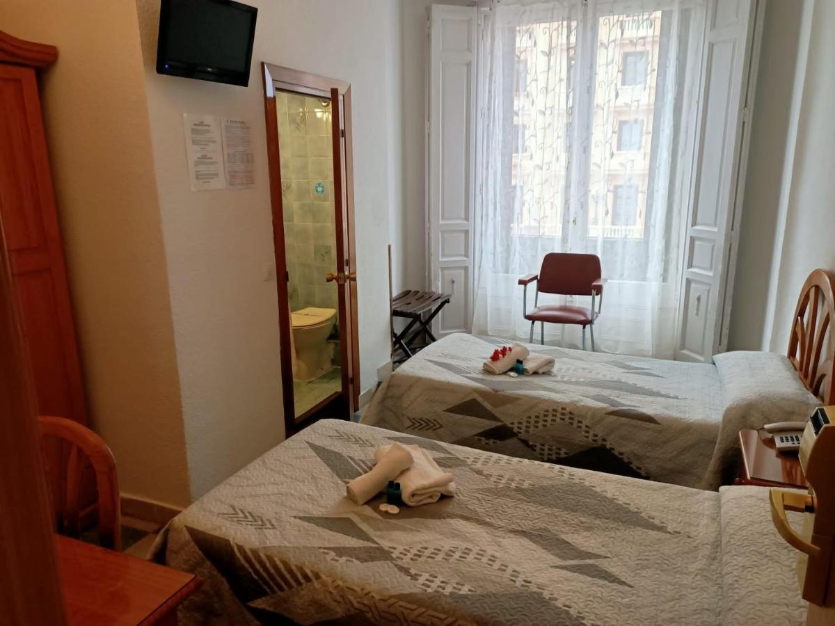 โอสตัล คอนติเนนตัล Hotel มาดริด ภายนอก รูปภาพ